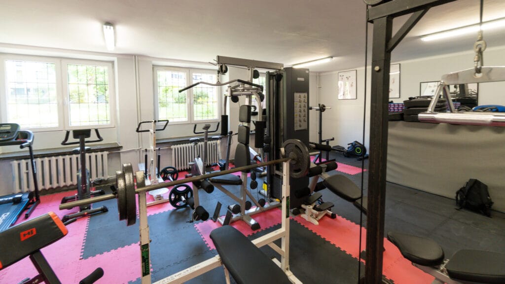 szkolna siłownia